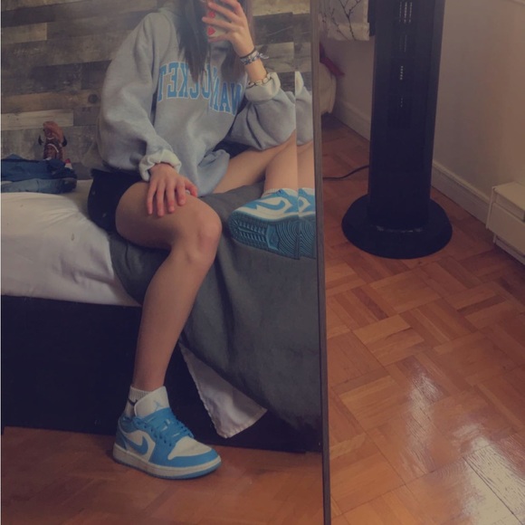 Jordan Unc perfect condition - Picture 3 of 3